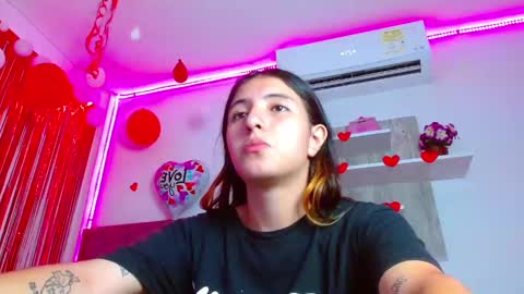 Snapshot of lucyy_start chatting on 02/20/25, 07:19 LUCY online show from 02/20/25, 07:19