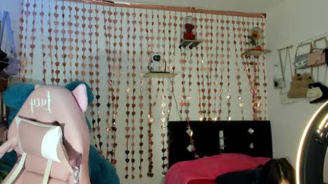 Snapshot of lucyy_tayy chatting on 09/27/25, 05:45 The love of your life 3 online show from 09/27/25, 05:45