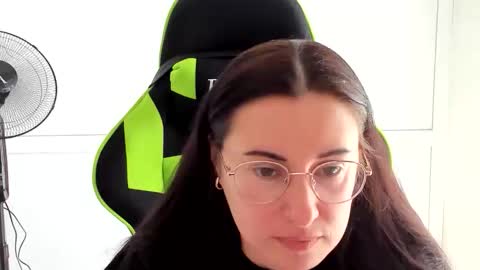 Lucy online show from 06/11/26, 07:28
