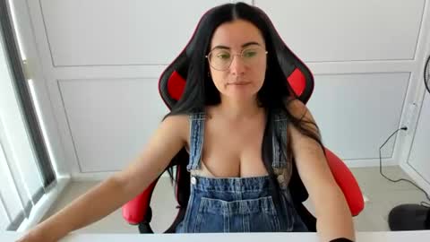 Snapshot of lucyycharm chatting on 07/17/26, 12:45 Lucy online show from 07/17/26, 12:45