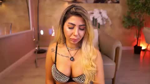 Snapshot of lucyyrosse chatting on 06/20/26, 08:17 LucyRose online show from 06/20/26, 08:17