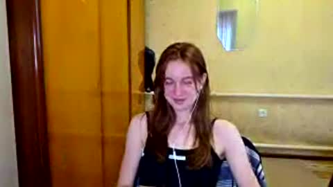 Sofia online show from 05/07/26, 06:08