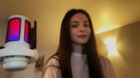 Snapshot of ludivinablice chatting on 03/09/26, 12:53 Mika online show from 03/09/26, 12:53