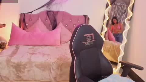 ludo_kitty_tay online show from 10/26/25, 03:23