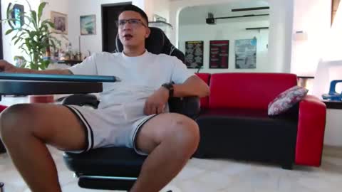 ludociel_z98 online show from 04/20/26, 05:05