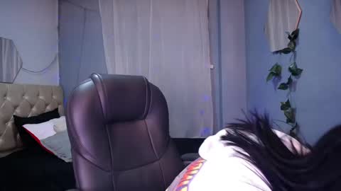 LUDOVICA online show from 04/19/26, 03:28