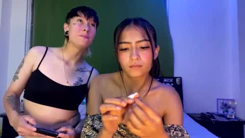 lugiiz05_ online show from 11/06/25, 02:34