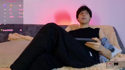 Lui online show from 02/19/26, 05:47