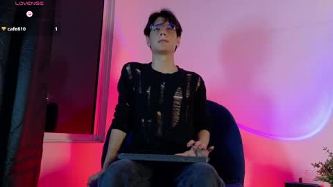 Snapshot of lui_x_dust chatting on 05/30/26, 03:25 Lui online show from 05/30/26, 03:25