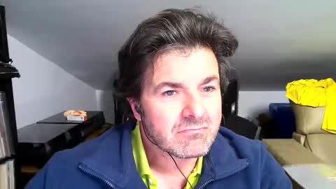 Snapshot of luigijohn chatting on 04/04/26, 03:49 LUIGIJOHN online show from 04/04/26, 03:49