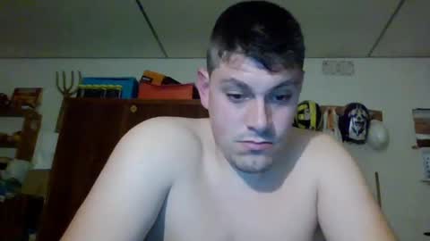 Snapshot of luis2423 chatting on 12/03/24, 12:24 A slave to the mistress.. un esclavo para las amas dominantes. online show from 12/03/24, 12:24