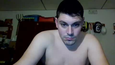 Snapshot of luis2423 chatting on 01/12/25, 10:22 A slave to the mistress.. un esclavo para las amas dominantes. online show from 01/12/25, 10:22