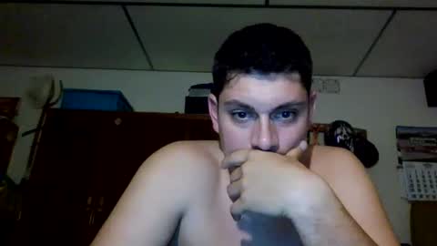 Snapshot of luis2423 chatting on 09/23/25, 06:11 A slave to the mistress.. un esclavo para las amas dominantes. online show from 09/23/25, 06:11