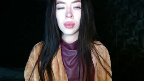 Snapshot of luisa_domina chatting on 05/04/26, 06:48 luisa lovedom online show from 05/04/26, 06:48