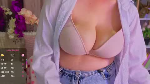Snapshot of luisa_rosee chatting on 07/31/26, 06:40 Luisa Rosee online show from 07/31/26, 06:40