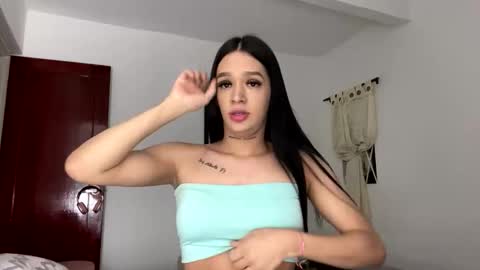   Luisa Fernanda  online show from 10/13/25, 02:22