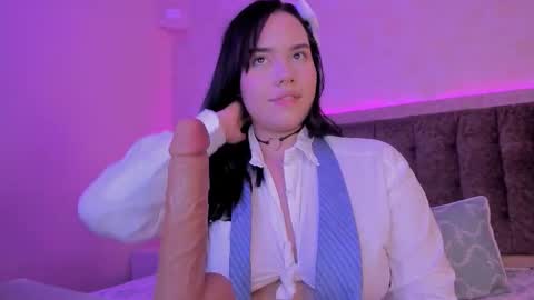 Luisa Giraldo online show from 09/22/25, 11:34