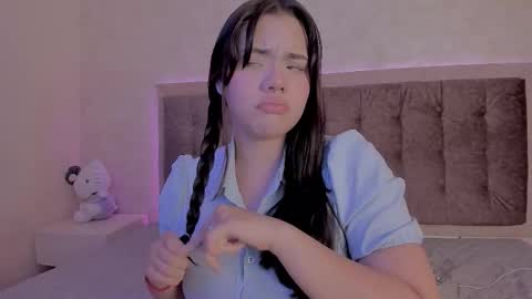 Luisa Giraldo online show from 11/22/25, 11:09