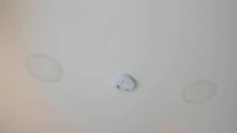 L U I S A online show from 09/21/25, 09:05