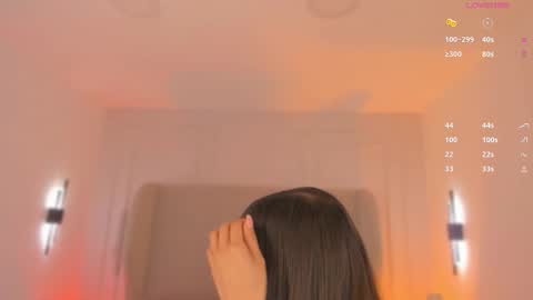 L U I S A online show from 11/27/25, 08:00