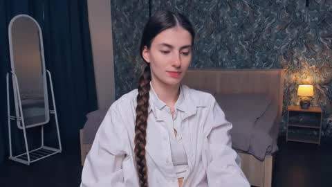 Luisa online show from 10/17/25, 07:00