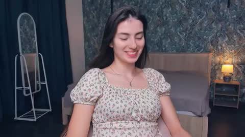 Luisa online show from 10/23/25, 05:51
