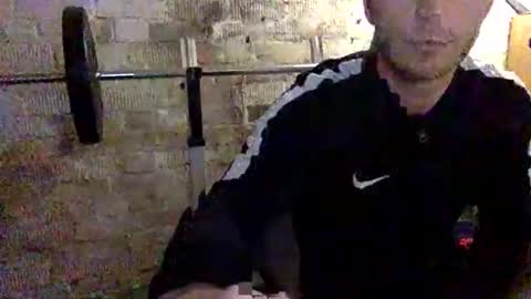 Snapshot of luisbadx chatting on 01/15/26, 09:47 Luis Badx online show from 01/15/26, 09:47