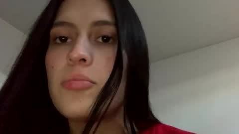 Snapshot of luissa_p chatting on 10/08/25, 10:18 Luissa online show from 10/08/25, 10:18