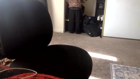 Snapshot of luisthechosen1 chatting on 02/15/26, 08:27 AlmightyZero online show from 02/15/26, 08:27