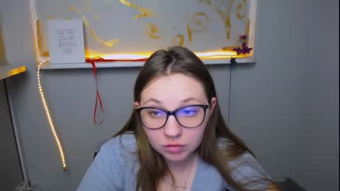 Luiza online show from 12/04/24, 02:15