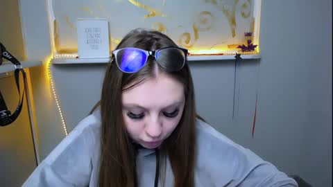 Luiza online show from 12/21/24, 11:11