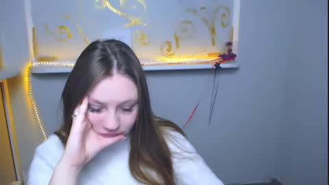 Luiza online show from 02/20/25, 08:06