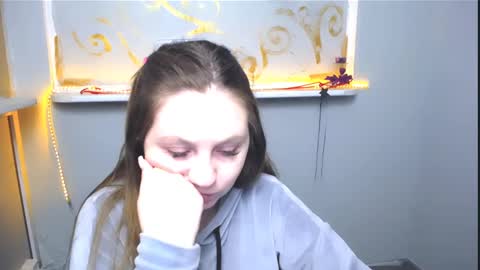 Luiza online show from 02/23/25, 07:22