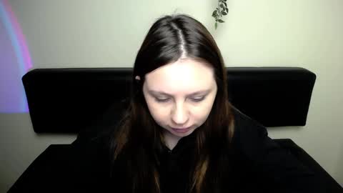 Luiza online show from 03/31/26, 06:47