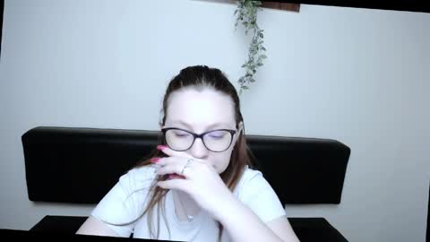 Snapshot of luizaheems_ chatting on 04/23/26, 06:25 Luiza online show from 04/23/26, 06:25