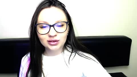 Snapshot of luizaheems_ chatting on 05/15/26, 09:16 Luiza online show from 05/15/26, 09:16