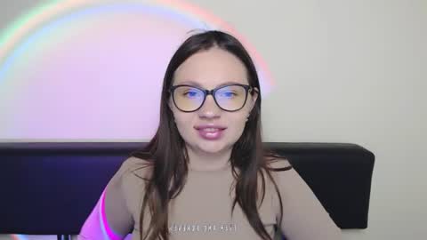 Snapshot of luizaheems_ chatting on 06/19/26, 06:07 Luiza online show from 06/19/26, 06:07