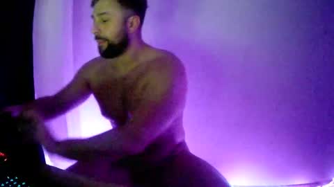 Snapshot of luk_me chatting on 01/03/25, 11:01 luk_me online show from 01/03/25, 11:01