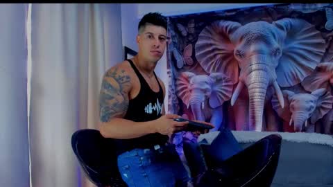 Snapshot of lukas_green1 chatting on 10/12/25, 06:29 Lukas Green online show from 10/12/25, 06:29