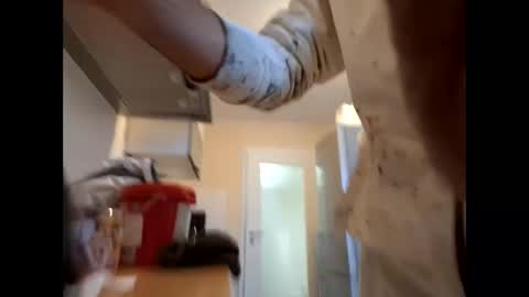 Snapshot of lukasschoetz chatting on 11/25/25, 07:41 lukasschoetz online show from 11/25/25, 07:41