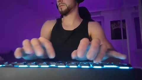 Snapshot of lukasschoetz chatting on 02/09/26, 08:46 lukasschoetz online show from 02/09/26, 08:46