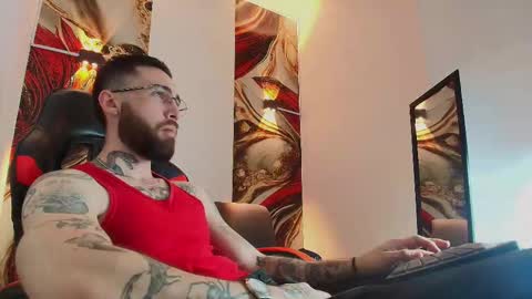 LUKE online show from 10/27/25, 01:37