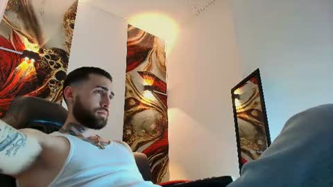 Snapshot of luke_davis01 chatting on 07/22/26, 01:25 LUKE online show from 07/22/26, 01:25