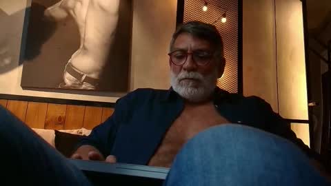 Luke Crews online show from 01/27/25, 08:17