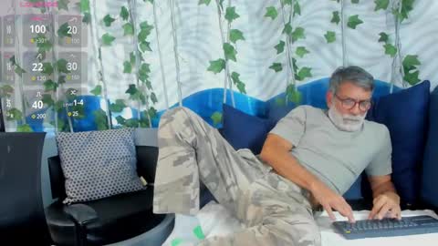 Luke Crews online show from 02/09/25, 06:58