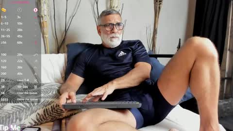 Luke Crews online show from 04/22/26, 07:59