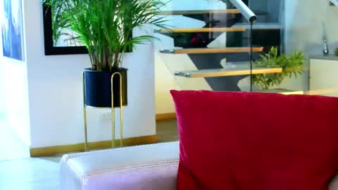 Lukhas f4f online show from 11/12/25, 12:00