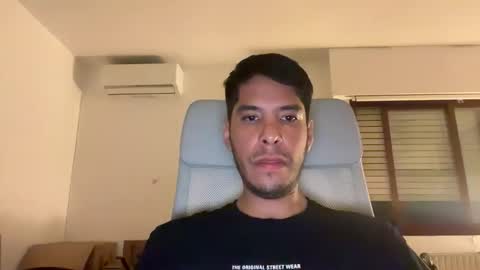 morenitoisonfire online show from 04/25/26, 02:58