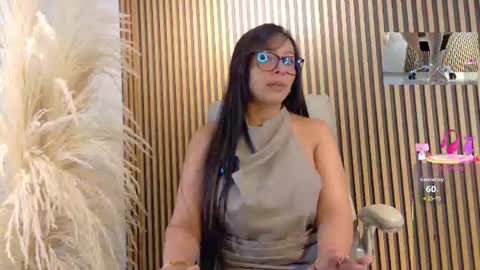 Snapshot of lulu_072 chatting on 06/19/26, 12:48 lulu online show from 06/19/26, 12:48