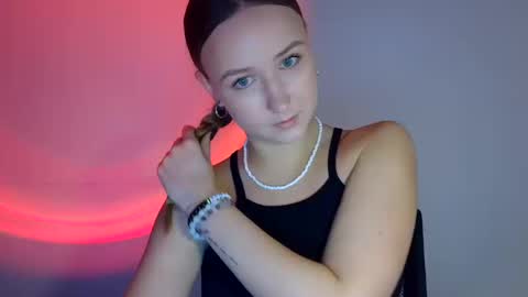 Lulu Baby18 online show from 10/15/25, 06:30